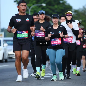 Runner Photo 3696995