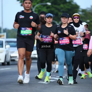 Runner Photo 3697013