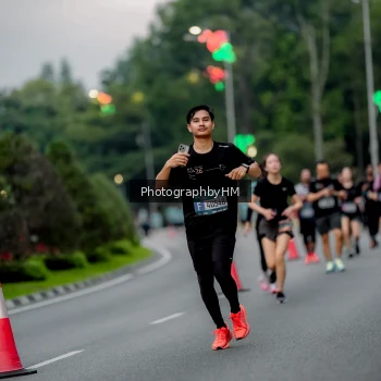 Runner Photo 3697052