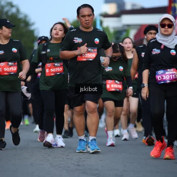 Runner Photo 3697065