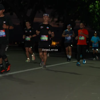 Runner Photo 3697072