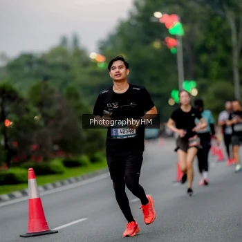 Runner Photo 3697075