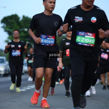 Runner Photo 3697091