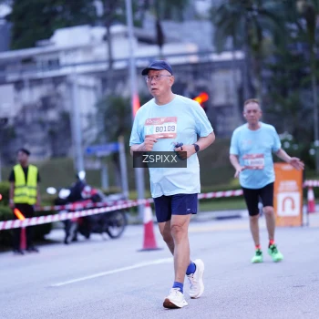 Runner Photo 3697092