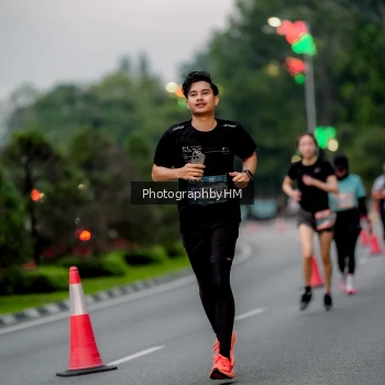 Runner Photo 3697100