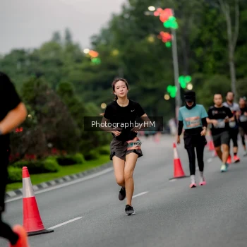 Runner Photo 3697136