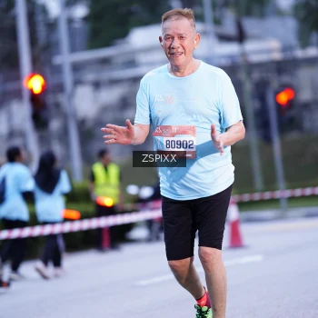 Runner Photo 3697171