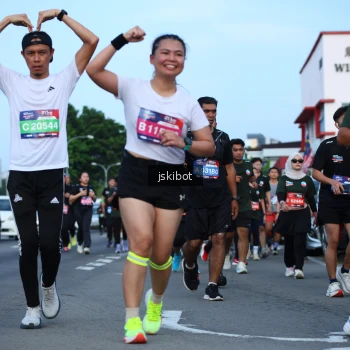 Runner Photo 3697219