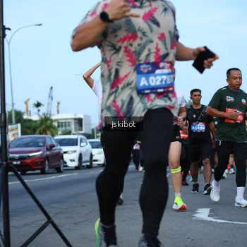 Runner Photo 3697256