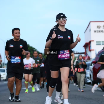 Runner Photo 3697298