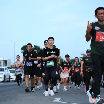Runner Photo 3697316