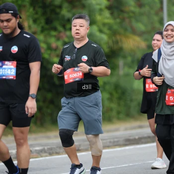 Runner Photo 3697384