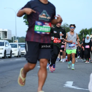 Runner Photo 3697386
