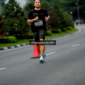 Runner Photo 3697390