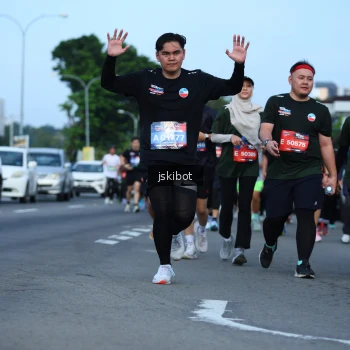 Runner Photo 3697437