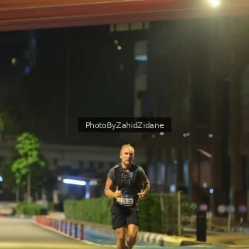 Runner Photo 3697446