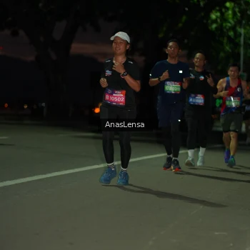 Runner Photo 3697447