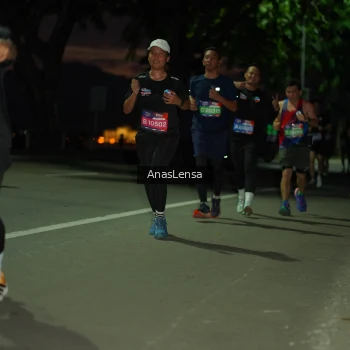 Runner Photo 3697473