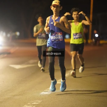 Runner Photo 3697498