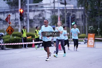 Runner Photo 3697564