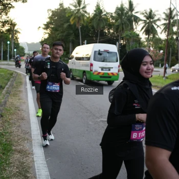 Runner Photo 3697579