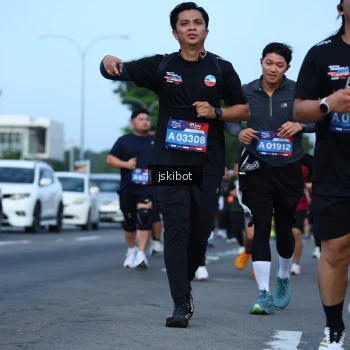 Runner Photo 3697583