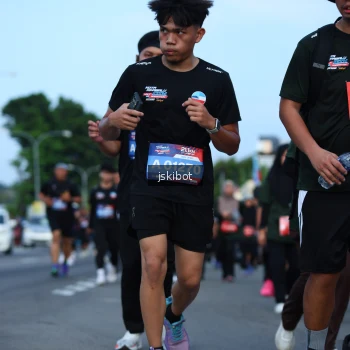 Runner Photo 3697637