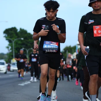 Runner Photo 3697641