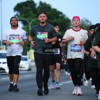 Runner Photo 3697690