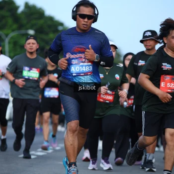 Runner Photo 3697707