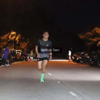Runner Photo 3697730