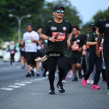 Runner Photo 3697748