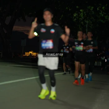 Runner Photo 3697775