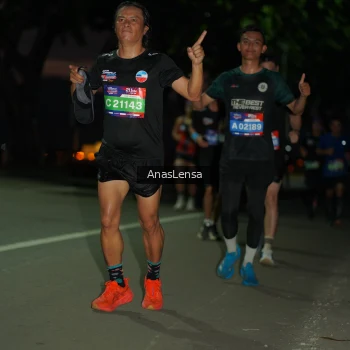 Runner Photo 3697795