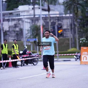 Runner Photo 3697796