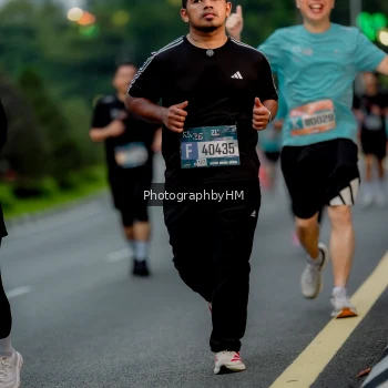 Runner Photo 3697880