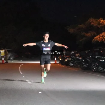 Runner Photo 3697934