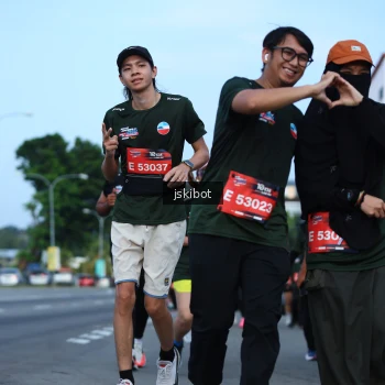 Runner Photo 3697953