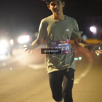 Runner Photo 3697994