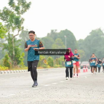 Runner Photo 3698004
