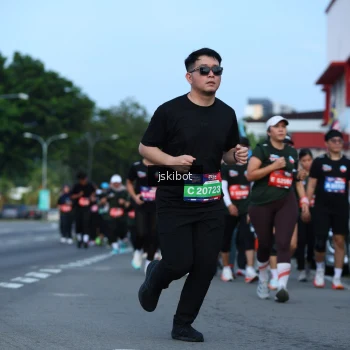 Runner Photo 3698202