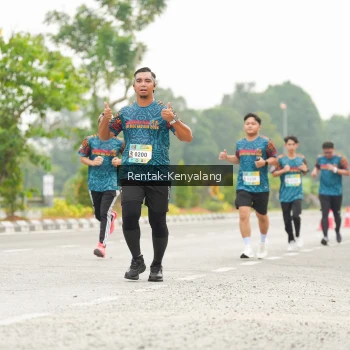 Runner Photo 3698242