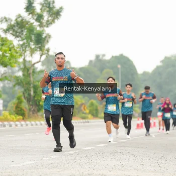 Runner Photo 3698265