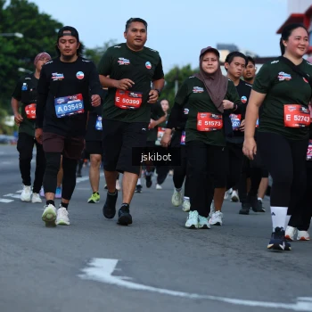 Runner Photo 3698299