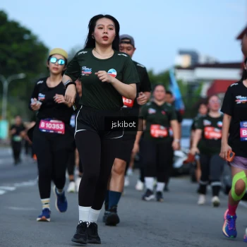 Runner Photo 3698341