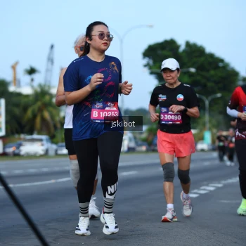 Runner Photo 3698378