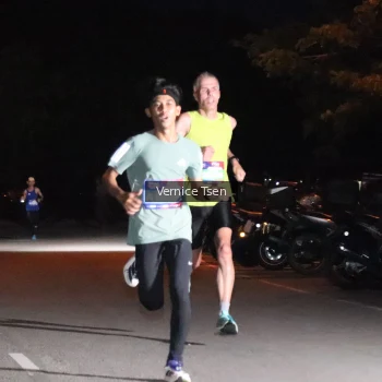 Runner Photo 3698380