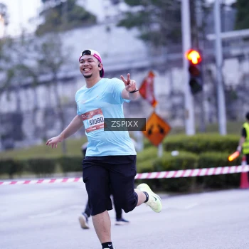Runner Photo 3698473