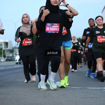 Runner Photo 3698531