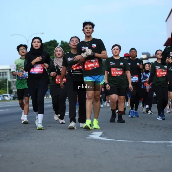 Runner Photo 3698546